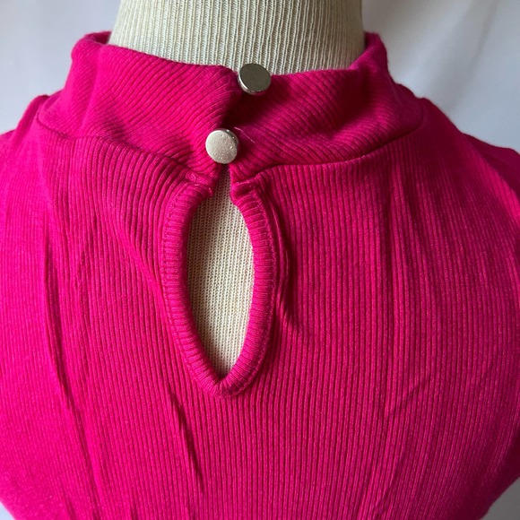 Vintage Bebe Rhinestone Dark Pink Logo Top Size Medium - Picture 6 of 8